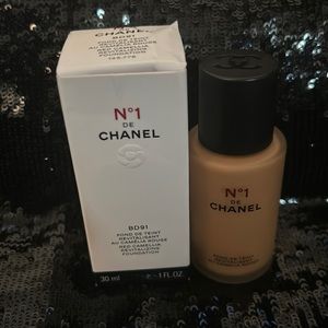 No 1 de Chanel Foundation